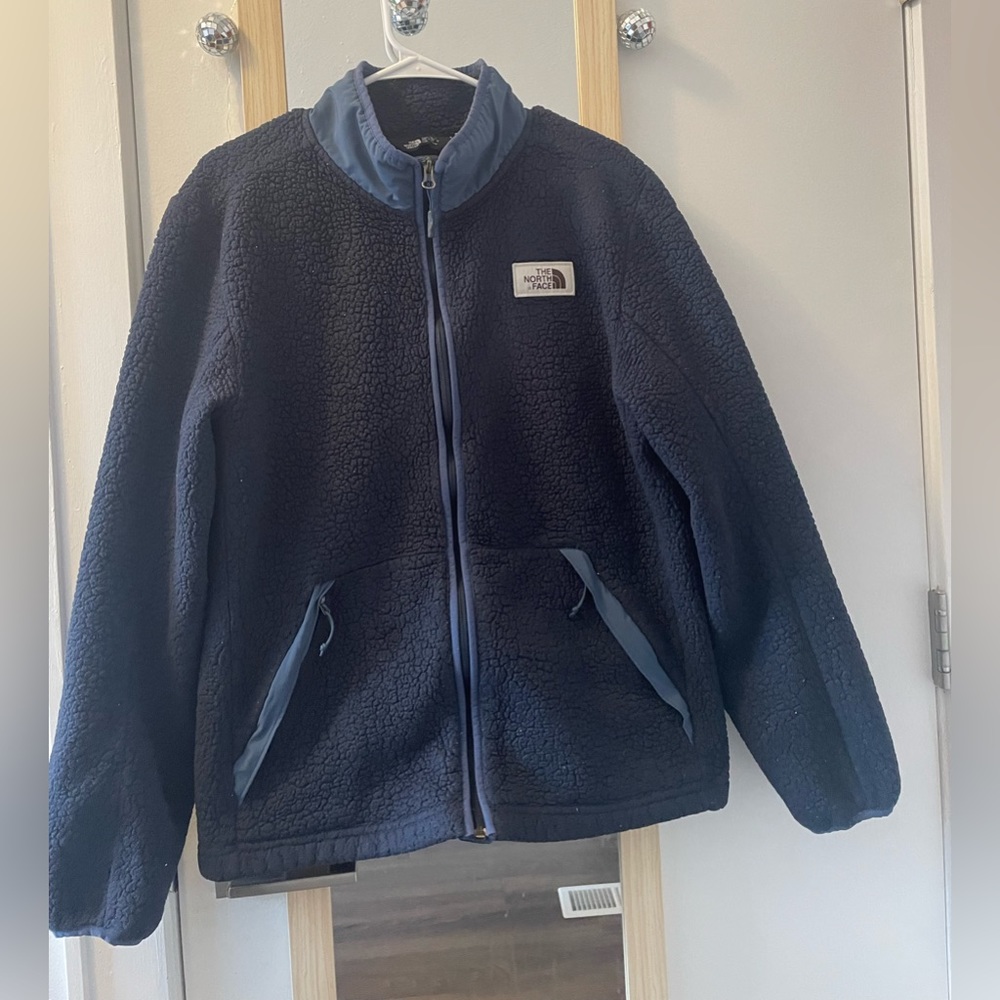 Men’s blue north face jacket size large
